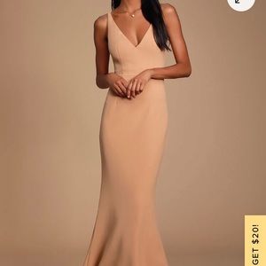 NWT Lulu’s nude maxi dress